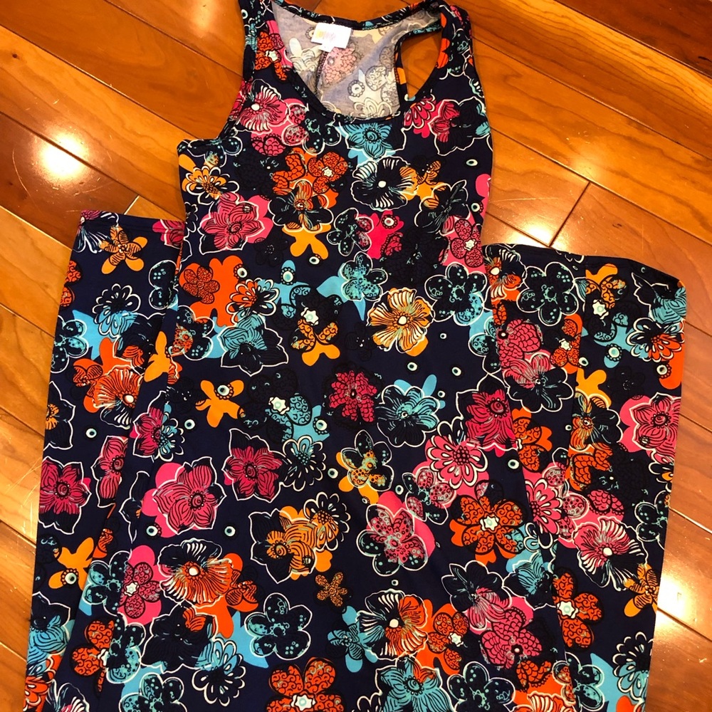 Lularoe Dani Dress in XS - EUC ‼️Buy 1 Get 1‼️